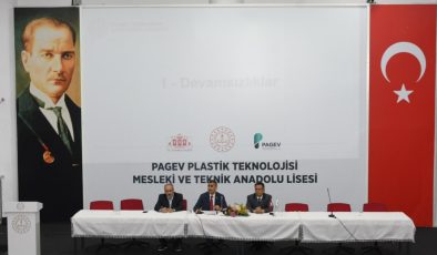 Küçükçekmece’de Nisan Ayı Okul ve Kurum Müdürleri Toplantısı Gerçekleştirildi